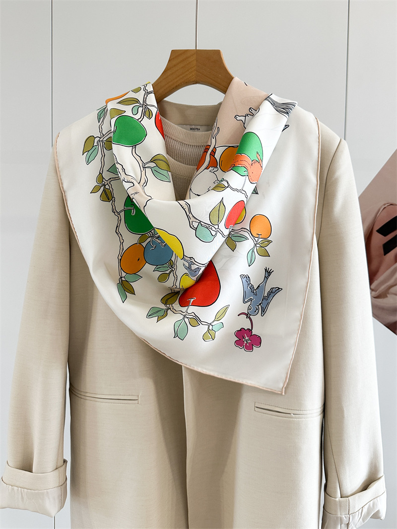 AB Faced Print Silk Scarf 18MM - Travel Accessories Aesthetic 评论和价格